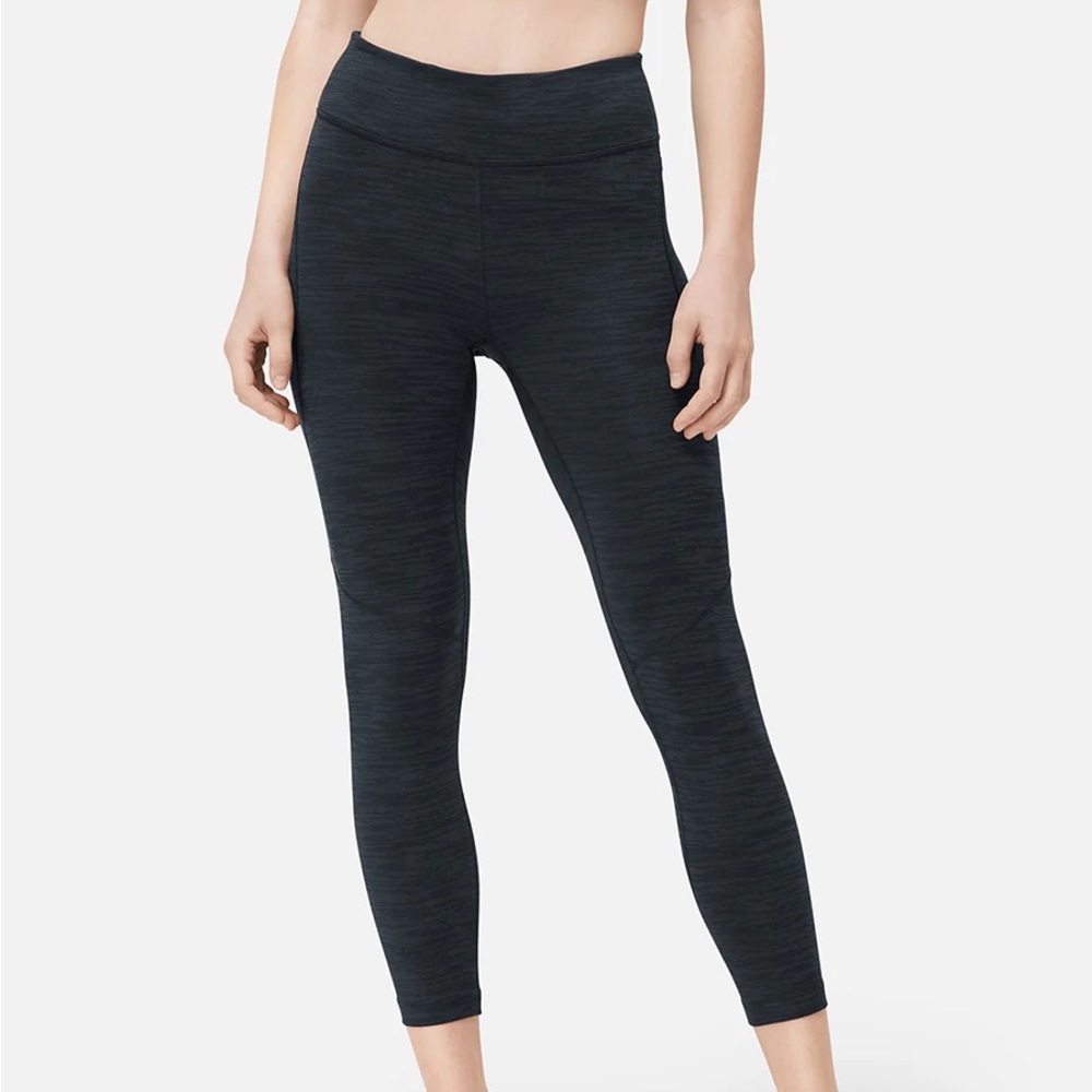 3/4 length Outdoor Voices Leggings